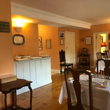 The Old Coach House 4*