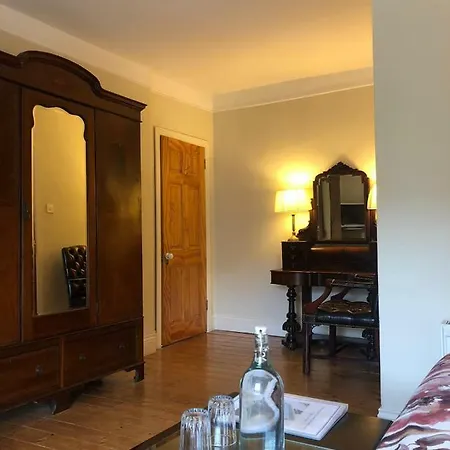 The Old Coach House Avoca