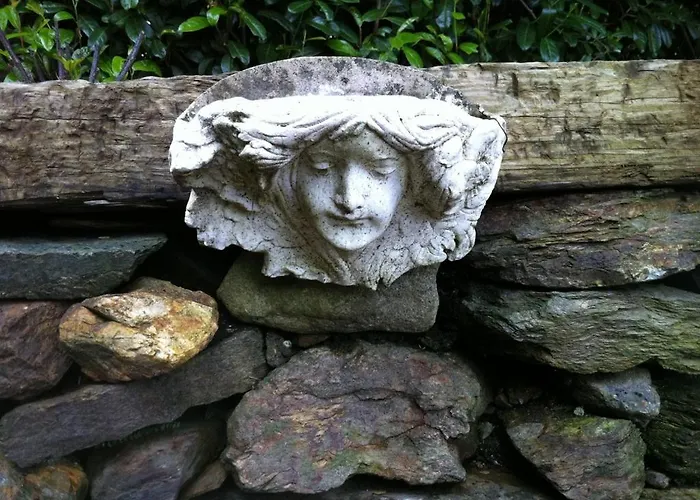 The Old Coach House 4* Avoca